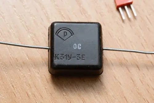 К31У-3Е 2 500в 330 пф фото 2 К31У-3Е 2 500в 330 пф фото 2